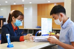 Commercial banks tighten real estate lending