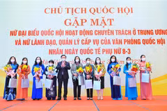 Top legislator meets female NA deputies