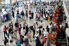 Tickets of flights, trains sold out for upcoming four-day holidays