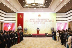 State leader hosts ceremony marking 77th National Day