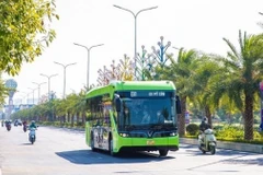 Electric buses help improve public transport quality of Hanoi