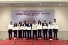Vietnamese students receive AEON 1% Club Foundation Scholarships