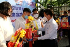 HCM City shares Tet joy with students of Laos, Cambodia