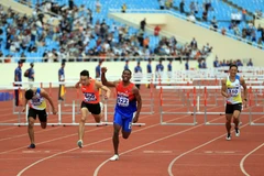 Singaporean hurdler breaks national record for ninth time 
