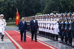 Welcome ceremony held for Ugandan President 