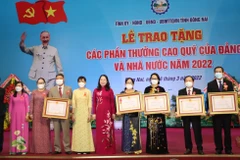 Dong Nai: 262 organisations, individuals receive noble awards