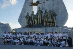 Young expats come to Quang Binh within Vietnam Summer Camp
