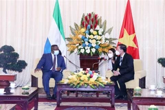 HCM City leader hosts Sierra Leone President