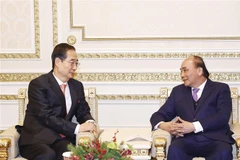 President Nguyen Xuan Phuc meets RoK PM Han Duck-soo