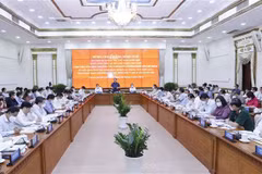 Top legislator urges HCM City to focus on high-quality personnel development