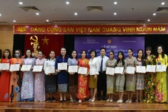 Training course helps OV teachers better mother language teaching 
