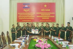 Vietnamese, Cambodian provinces strengthen ties to safeguard border security