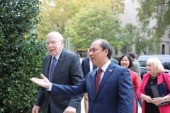 Senator pledges more contributions to Vietnam-US relations