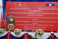 Young military officers of Vietnam, Laos hold exchange