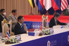 FM Son attends preparatory meetingsfor 40th, 41st ASEAN Summits