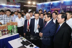 Vietnamese innovative startups should strive to become regional, international “unicorns”: PM