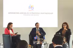 ASEAN, EU discuss lifting cooperation to new height