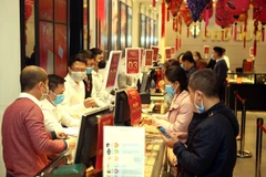 Gold prices plunge on July 18