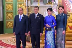 President pays courtesy call to Thai King