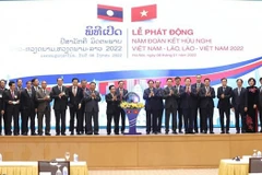 PMs launch Vietnam - Laos, Laos - Vietnam Solidarity and Friendship Year