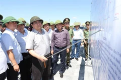 PM makes field trips to key projects in Nghe An province