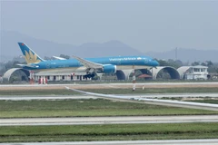 Noi Bai airport operates more runway, taxiways from April 23