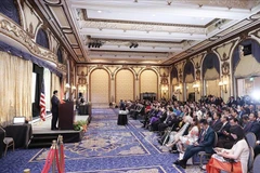 Prime Minister meets Vietnamese in San Francisco