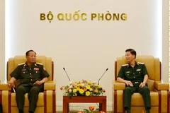 Personnel training a strategic issue in Vietnam - Lao defence ties: official