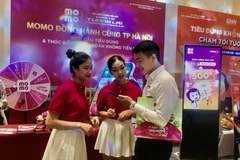 Hanoi event encourages cashless payments