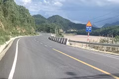 Transport ministry proposes upgrading five highways linking with Laos
