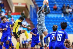 SEA Games 31: Foreign reporters impressed with football fans in Nam Dinh