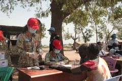 Vietnamese “blue beret” soldiers join charity trip in South Sudan