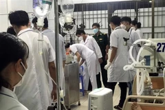 Ba Ria-Vung Tau: nine sailors on Chinese vessel saved in suspected food poisoning