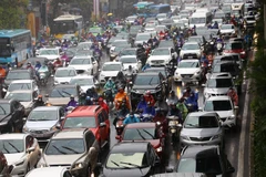 Hanoi to set up 100 automatic toll stations for cars entering city