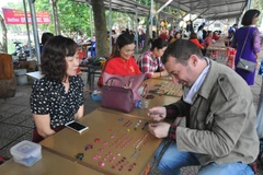 Luc Yen gemstone market