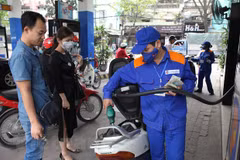 Retail petrol prices up slightly in latest adjustment