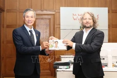 Berlin grants 30,000 COVID-19 quick test kits to Vietnam