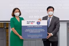 Vietnam receives 300,000 AstraZeneca vaccine doses from Australia