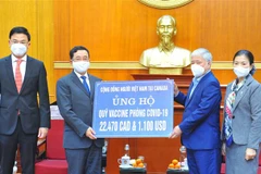 Vietnamese community abroad donates over 3 billion VND to COVID-19 fight at home
