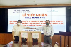 Vietnamese community abroad supports HCM City in fighting COVID-19