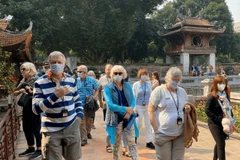 Travel agencies promote small group tours