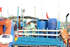Tra Vinh: Over 210 fishing vessels equipped with monitoring devices