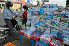 Cambodia promotes cashless payments to fight COVID-19