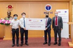 Vietnam receives 150.000 boxes of medicines for non-communicable diseases