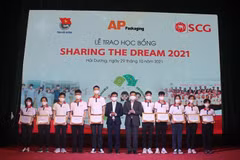 Thua Thien-Hue: 229 students get Vallet scholarships