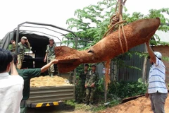 Quang Tri: Big bombs in residential areas safely handled 