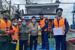 IUU fishing fight regulations popularised among fishermen in Bach Long Vi island