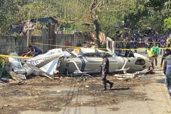 One dead, three injured in helicopter crash in central Philippines 