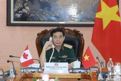 Vietnamese, Canadian defence ministers hold phone talks