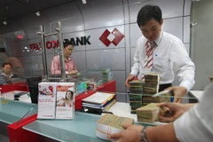 Credit market share of private banks rise
